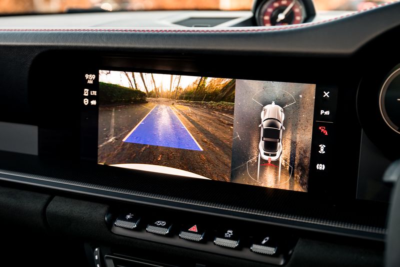 Porsche 911 (992)  Targa 4 GTS PDK