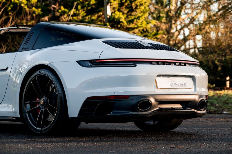 Porsche 911 (992)  Targa 4 GTS PDK
