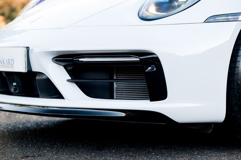 Porsche 911 (992)  Targa 4 GTS PDK