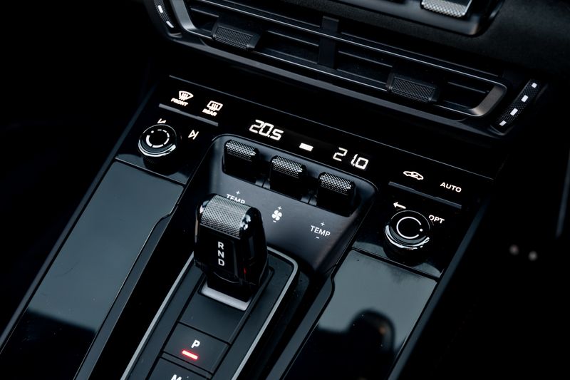 Porsche 911 (992)  Targa 4 GTS PDK