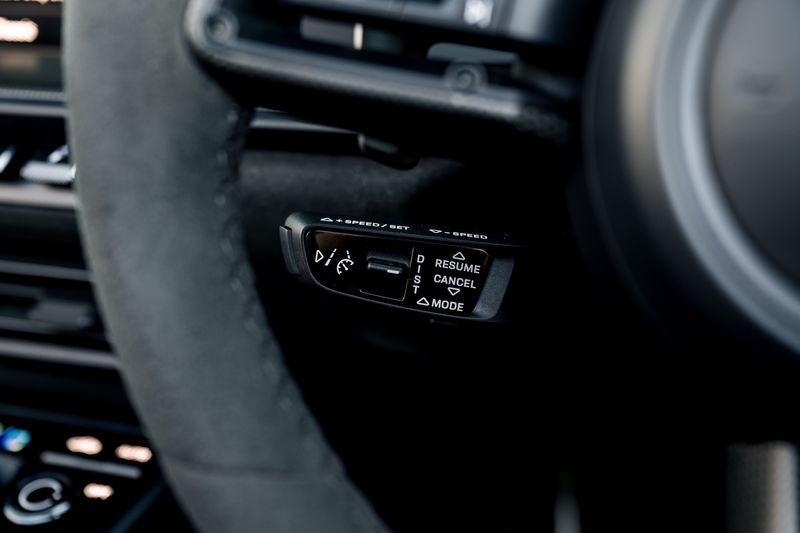 Porsche 911 (992)  Targa 4 GTS PDK