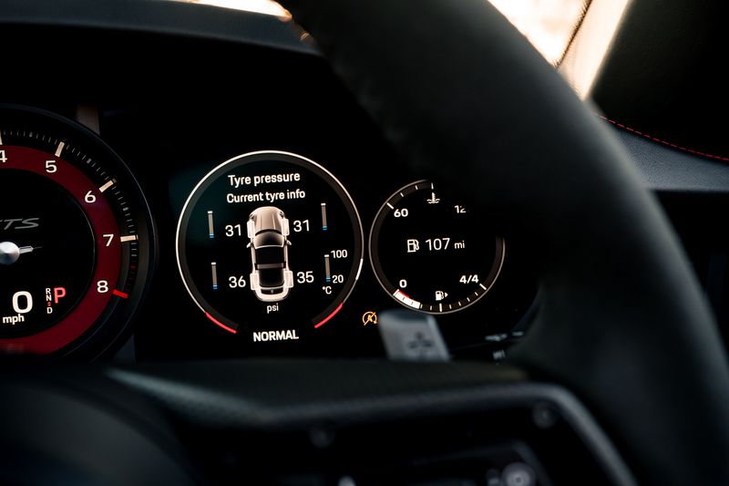 Porsche 911 (992)  Targa 4 GTS PDK