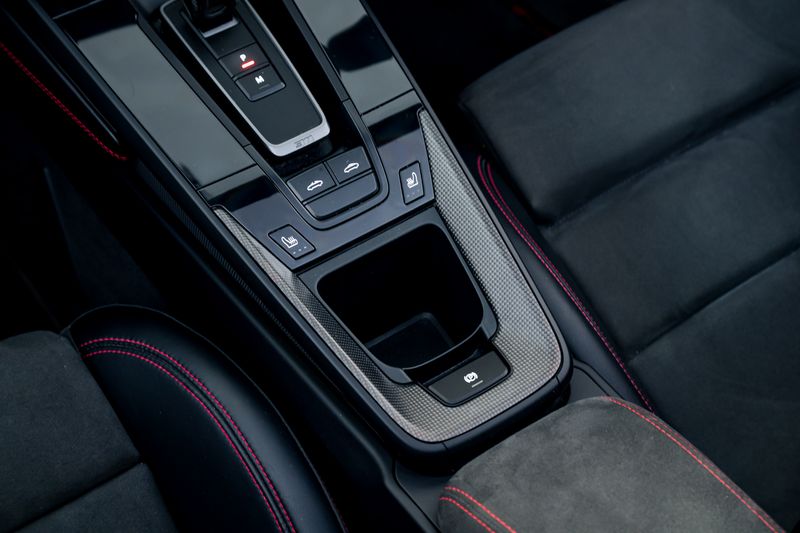 Porsche 911 (992)  Targa 4 GTS PDK