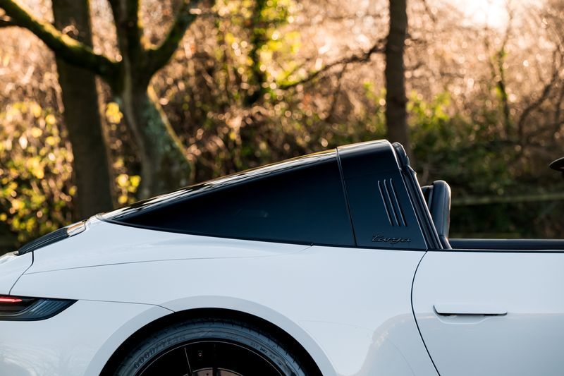 Porsche 911 (992)  Targa 4 GTS PDK