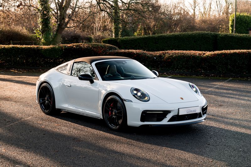 Porsche 911 (992)  Targa 4 GTS PDK