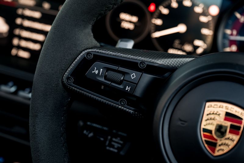 Porsche 911 (992)  Targa 4 GTS PDK