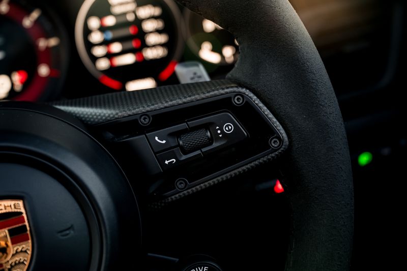 Porsche 911 (992)  Targa 4 GTS PDK