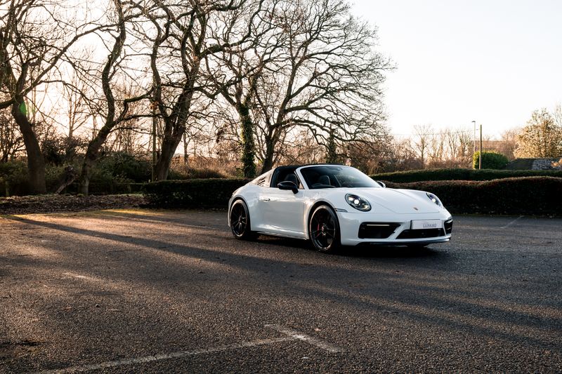 Porsche 911 (992)  Targa 4 GTS PDK