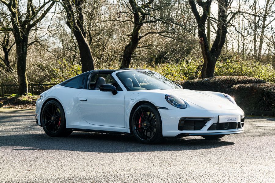 Porsche 911 (992)  Targa 4 GTS PDK