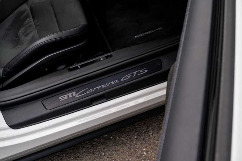 Porsche  911 (992.2) 3.6 T Hybrid GTS PDK