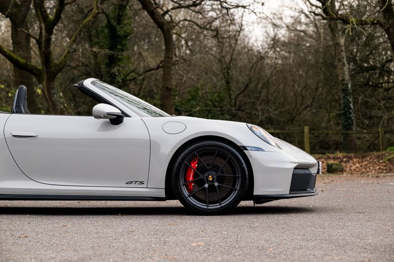 Porsche  911 (992.2) 3.6 T Hybrid GTS PDK