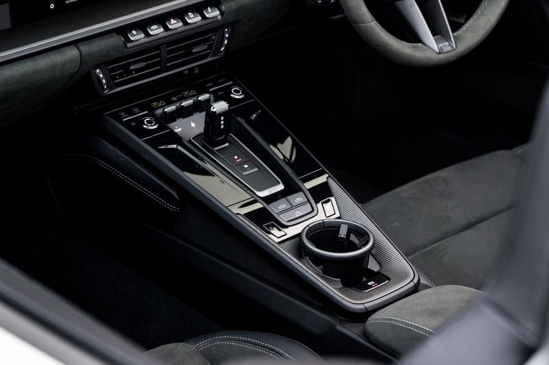 Porsche  911 (992.2) 3.6 T Hybrid GTS PDK