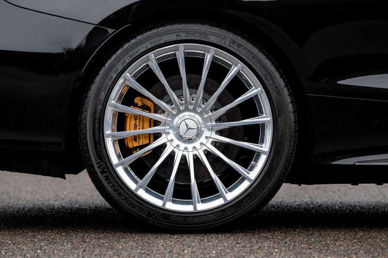 Mercedes-Benz S Class 6.0 S65 V12 AMG Coupe (Facelift)