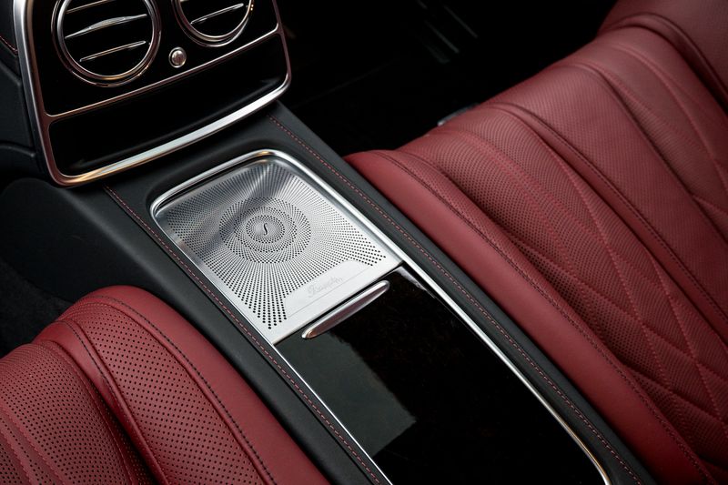 Mercedes-Benz S Class 6.0 S65 V12 AMG Coupe (Facelift)