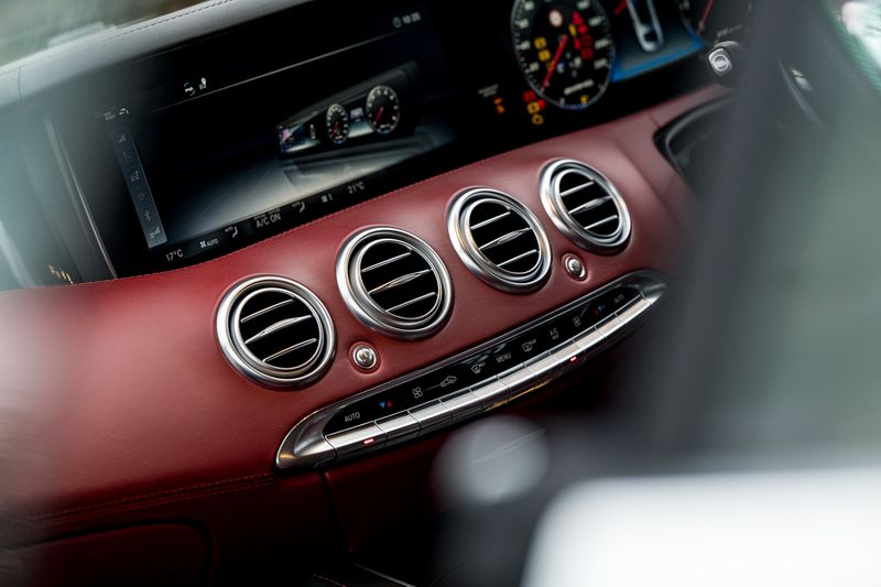 Mercedes-Benz S Class 6.0 S65 V12 AMG Coupe (Facelift)