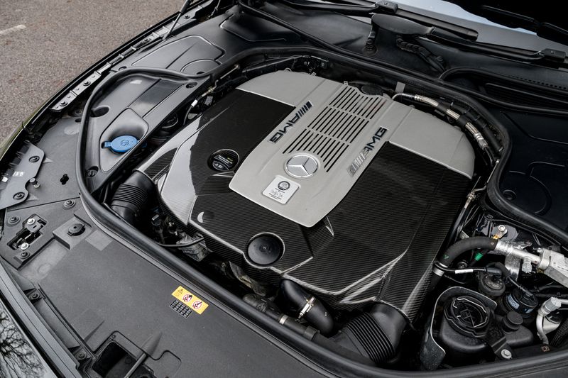 Mercedes-Benz S Class 6.0 S65 V12 AMG Coupe (Facelift)