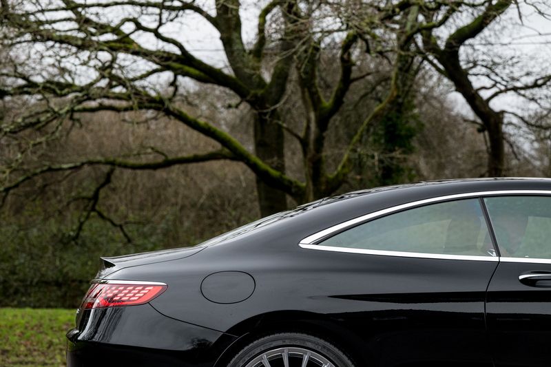 Mercedes-Benz S Class 6.0 S65 V12 AMG Coupe (Facelift)