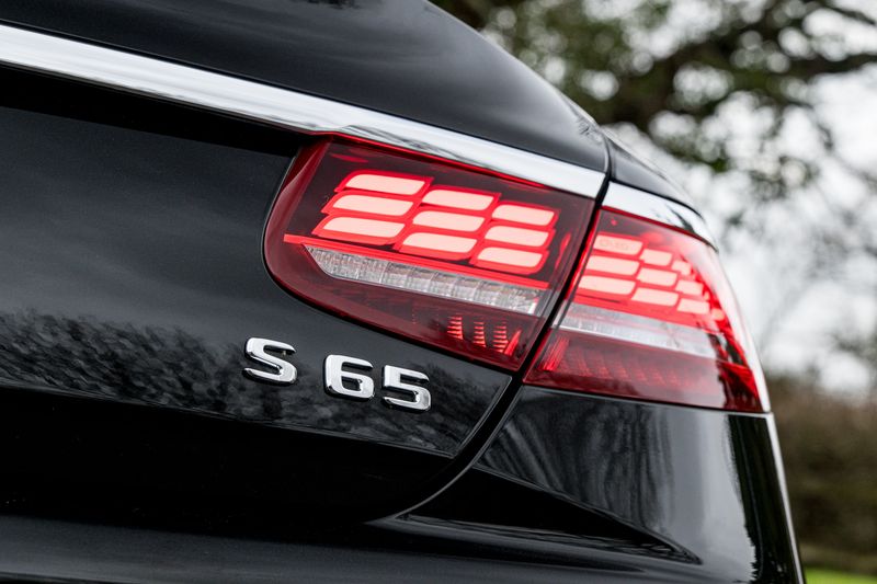 Mercedes-Benz S Class 6.0 S65 V12 AMG Coupe (Facelift)