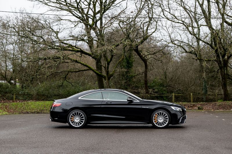 Mercedes-Benz S Class 6.0 S65 V12 AMG Coupe (Facelift)
