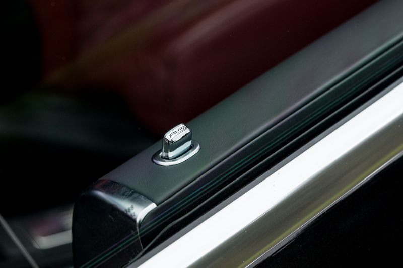 Mercedes-Benz S Class 6.0 S65 V12 AMG Coupe (Facelift)