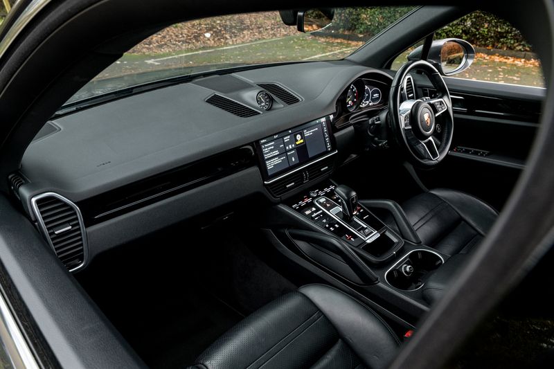 Porsche Cayenne 3.0 V6 E-Hybrid 14.1kWh Tiptronic S 4WD Euro 6 (s/s) 5dr (3.6kW Charger)
