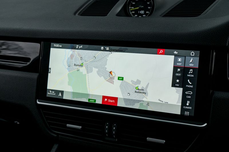 Porsche Cayenne 3.0 V6 E-Hybrid 14.1kWh Tiptronic S 4WD Euro 6 (s/s) 5dr (3.6kW Charger)