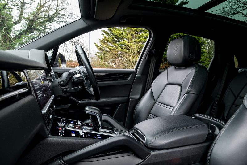 Porsche Cayenne 3.0 V6 E-Hybrid 14.1kWh Tiptronic S 4WD Euro 6 (s/s) 5dr (3.6kW Charger)