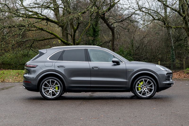 Porsche Cayenne 3.0 V6 E-Hybrid 14.1kWh Tiptronic S 4WD Euro 6 (s/s) 5dr (3.6kW Charger)
