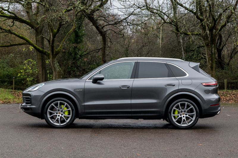 Porsche Cayenne 3.0 V6 E-Hybrid 14.1kWh Tiptronic S 4WD Euro 6 (s/s) 5dr (3.6kW Charger)