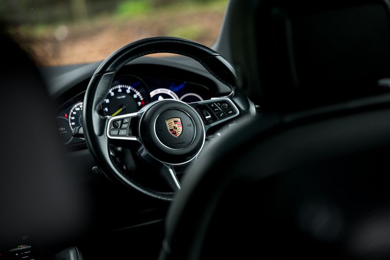 Porsche Cayenne 3.0 V6 E-Hybrid 14.1kWh Tiptronic S 4WD Euro 6 (s/s) 5dr (3.6kW Charger)