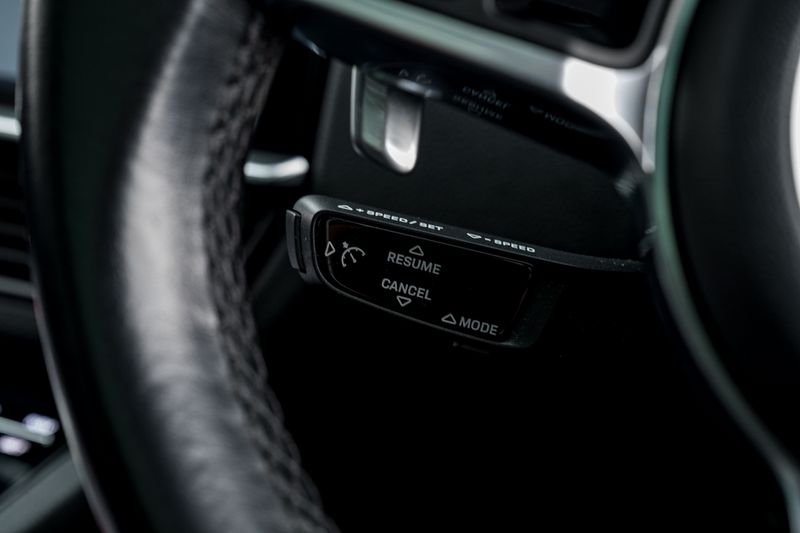 Porsche Cayenne 3.0 V6 E-Hybrid 14.1kWh Tiptronic S 4WD Euro 6 (s/s) 5dr (3.6kW Charger)