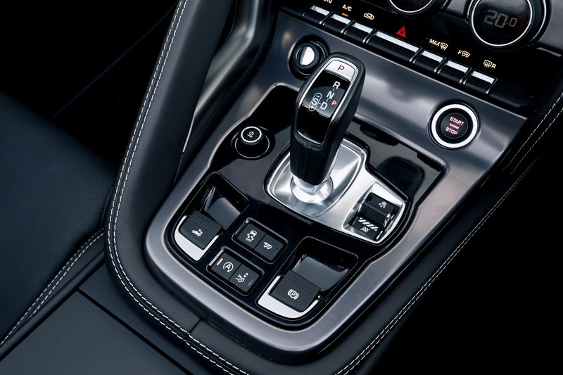 Jaguar F-Type Convertible 5.0 V8 R-Dynamic First Edition Auto