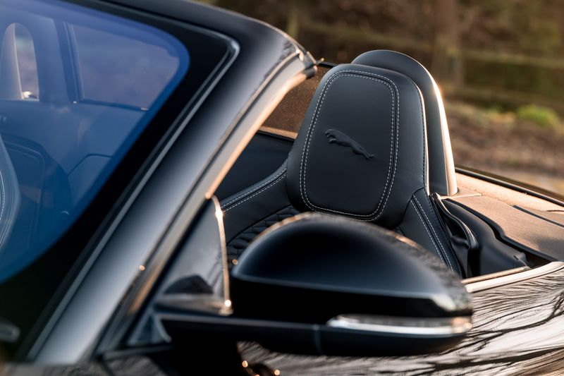 Jaguar F-Type Convertible 5.0 V8 R-Dynamic First Edition Auto