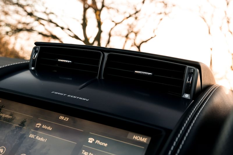 Jaguar F-Type Convertible 5.0 V8 R-Dynamic First Edition Auto