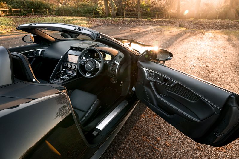 Jaguar F-Type Convertible 5.0 V8 R-Dynamic First Edition Auto