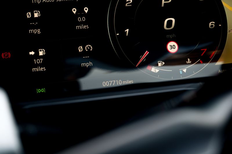 Jaguar F-Type Convertible 5.0 V8 R-Dynamic First Edition Auto