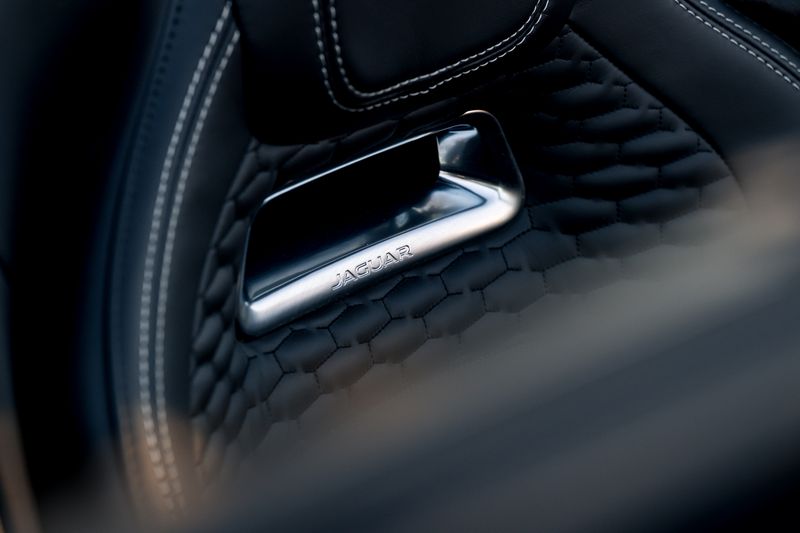 Jaguar F-Type Convertible 5.0 V8 R-Dynamic First Edition Auto