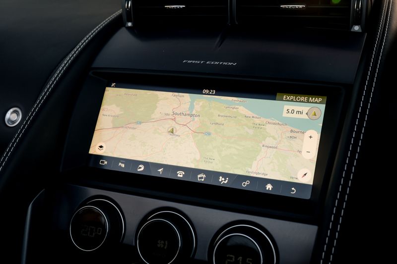 Jaguar F-Type Convertible 5.0 V8 R-Dynamic First Edition Auto