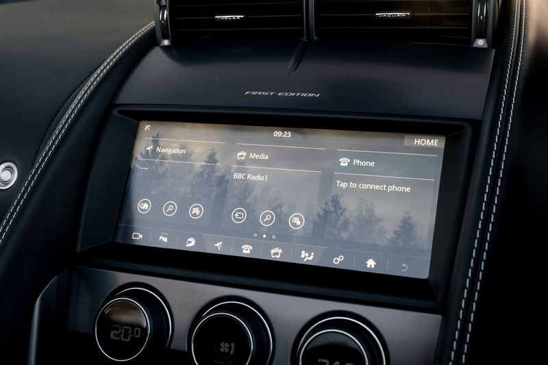 Jaguar F-Type Convertible 5.0 V8 R-Dynamic First Edition Auto