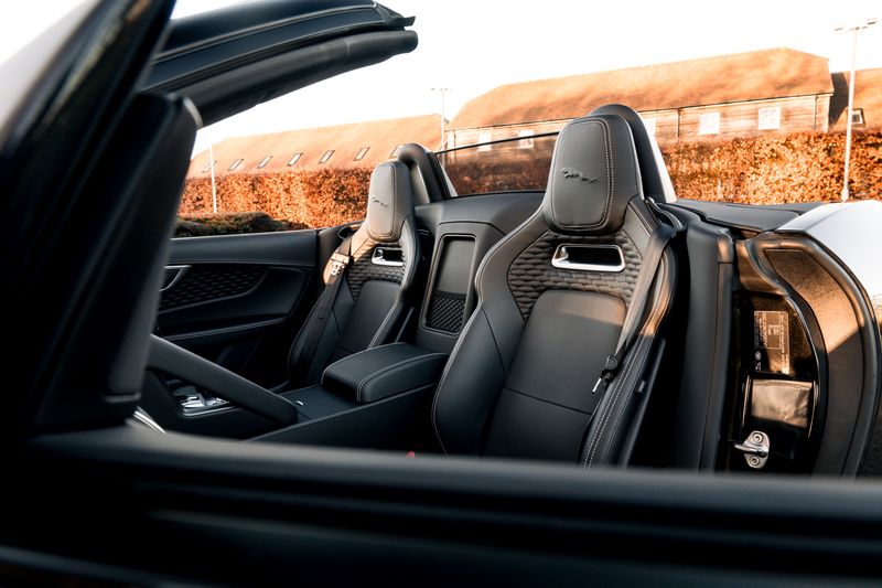 Jaguar F-Type Convertible 5.0 V8 R-Dynamic First Edition Auto