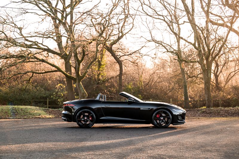 Jaguar F-Type Convertible 5.0 V8 R-Dynamic First Edition Auto