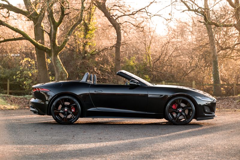 Jaguar F-Type Convertible 5.0 V8 R-Dynamic First Edition Auto