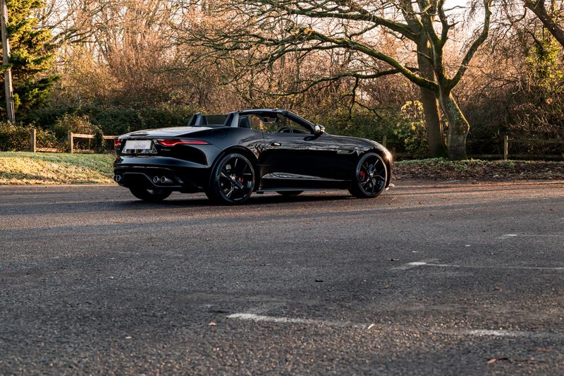 Jaguar F-Type Convertible 5.0 V8 R-Dynamic First Edition Auto
