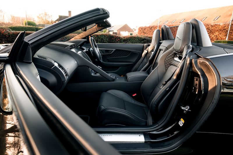 Jaguar F-Type Convertible 5.0 V8 R-Dynamic First Edition Auto
