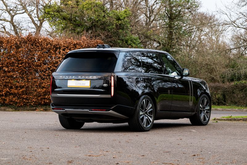 Range Rover 3.0 D300 MHEV SE SUV Diesel