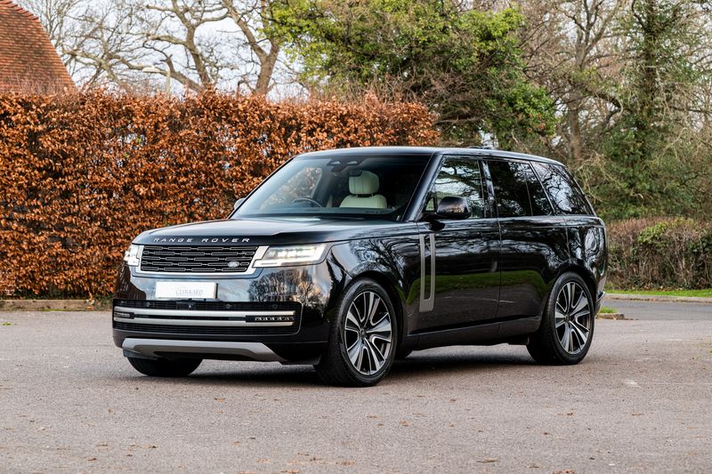 Range Rover 3.0 D300 MHEV SE SUV Diesel