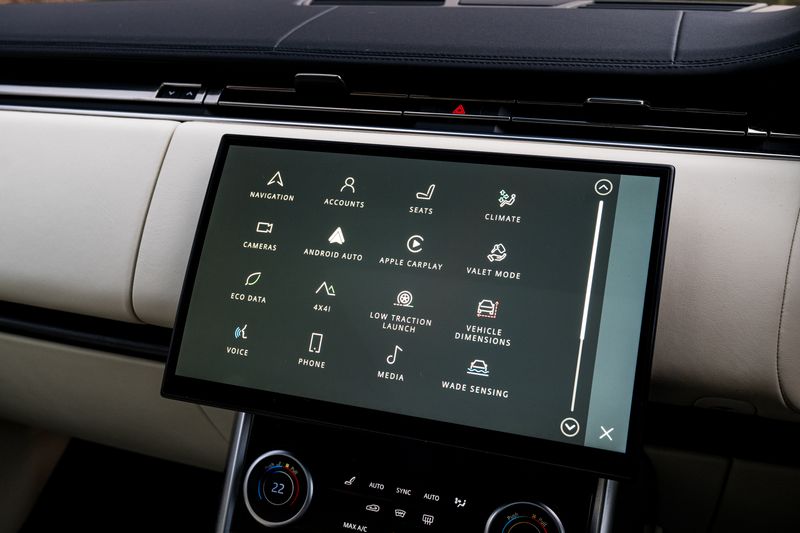 Range Rover 3.0 D300 MHEV SE SUV Diesel