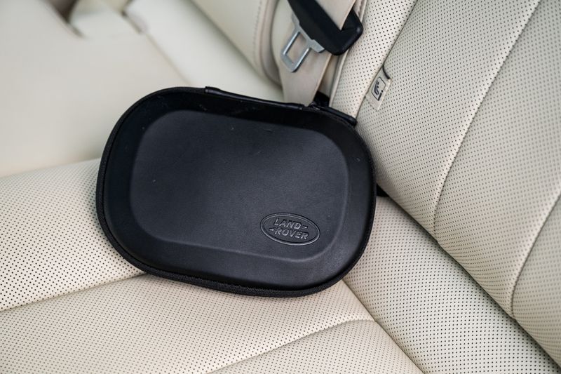 Range Rover 3.0 D300 MHEV SE SUV Diesel