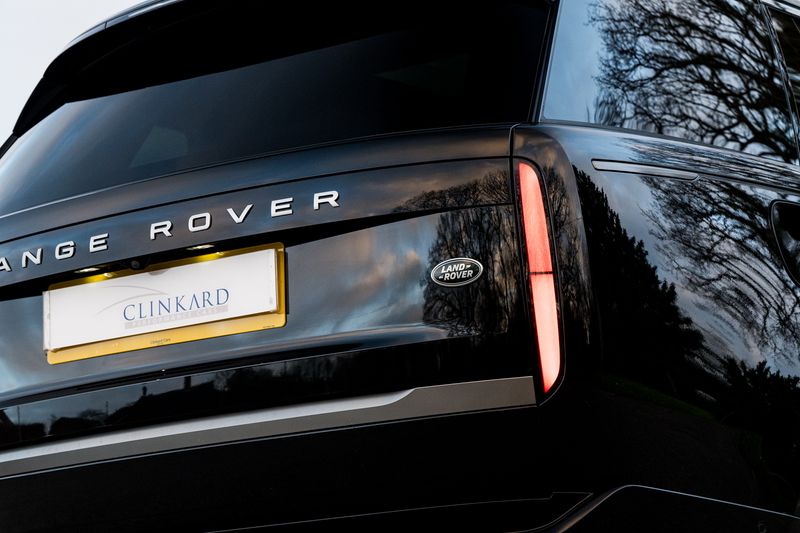 Range Rover 3.0 D300 MHEV SE SUV Diesel