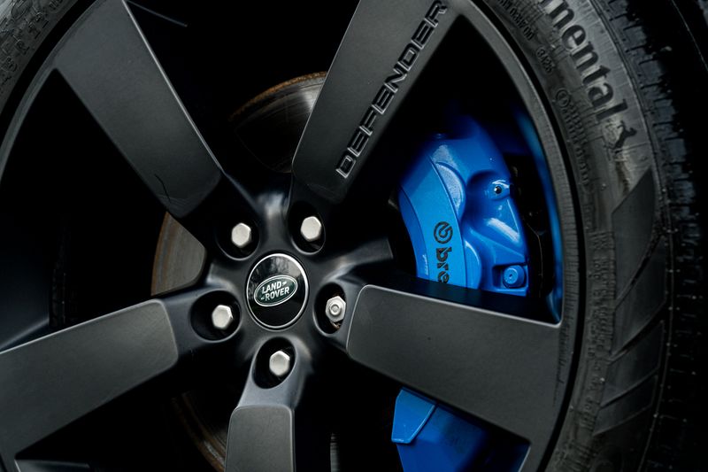 Land Rover Defender 110 D300 MHEV HSE Hard Top Commercial (+VAT)